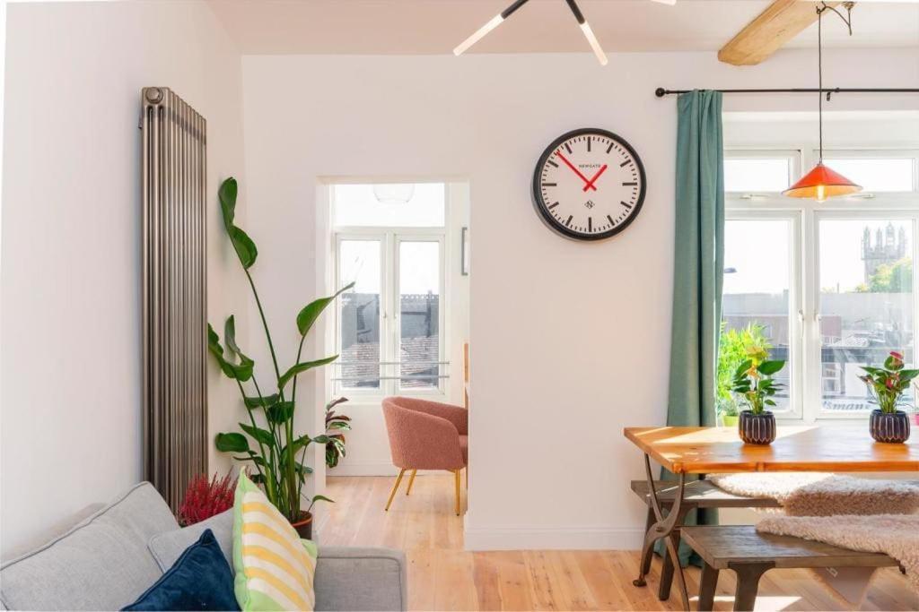 Bright Loft